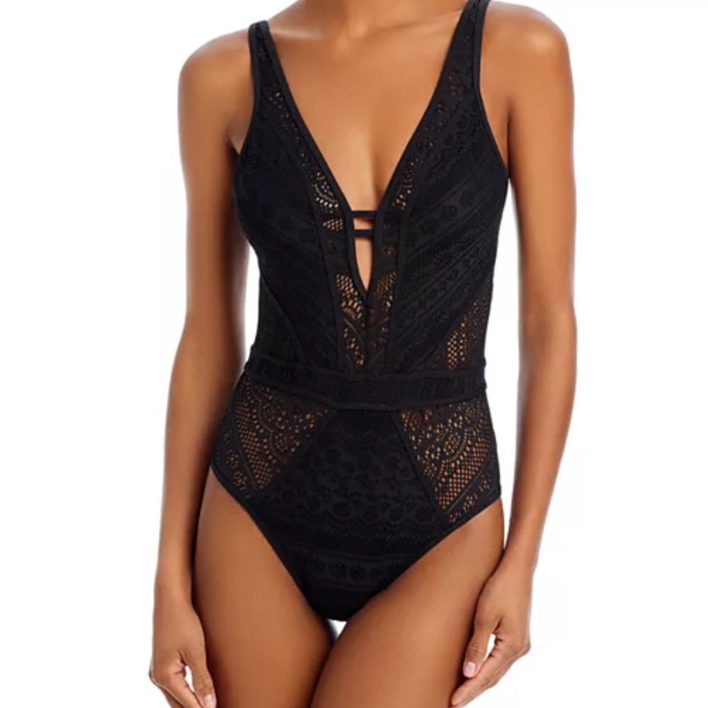 Becca by Rebecca virtue black color play swimsuit